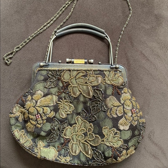 Purse - Picture 1 of 4